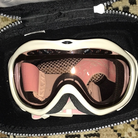 Smith Optics Accessories - Smith blingy ski goggles 🎿